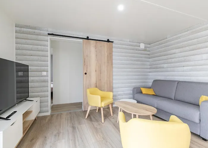 Climatisé Pour 6- Piscine Commune Chauffée *