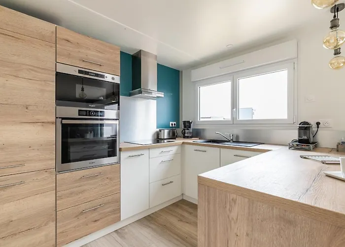 Chalet Climatisé Pour 6- Piscine Commune Chauffée *