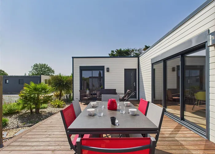 Climatisé Pour 6- Piscine Commune Chauffée Chalet *