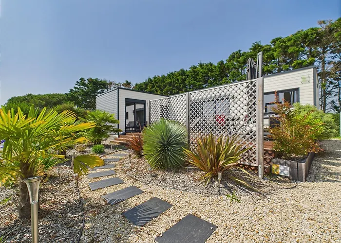 Chalet Climatisé Pour 6- Piscine Commune Chauffée *