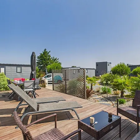 Climatise Pour 6- Piscine Commune Chauffee 木屋