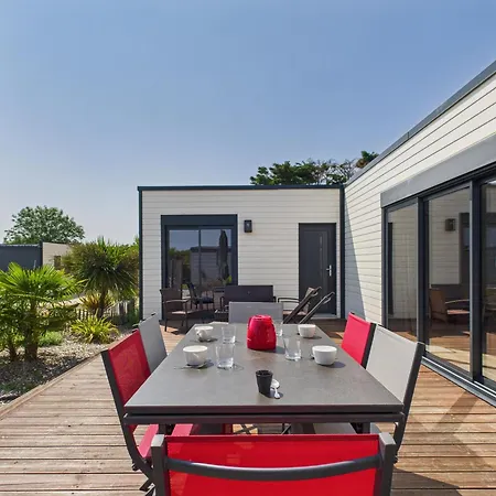 Climatise Pour 6- Piscine Commune Chauffee 木屋 *